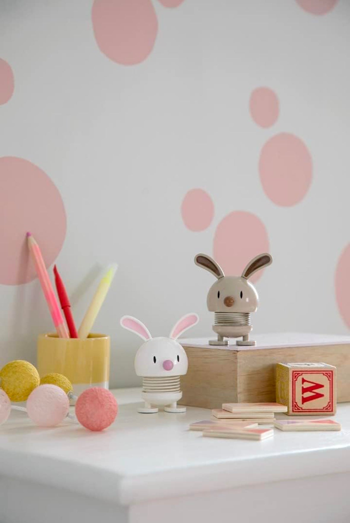 Hoptimist Bunny S White